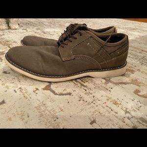 Men’s Steve Madden dress shoes
